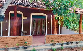 Sigiriya Chena Villa